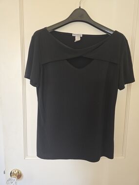 Women's Black Short Sleeve Twist-Front Top XL